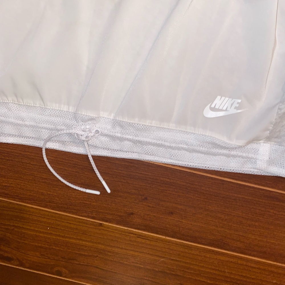 White Nike Top - Picture 4 of 7